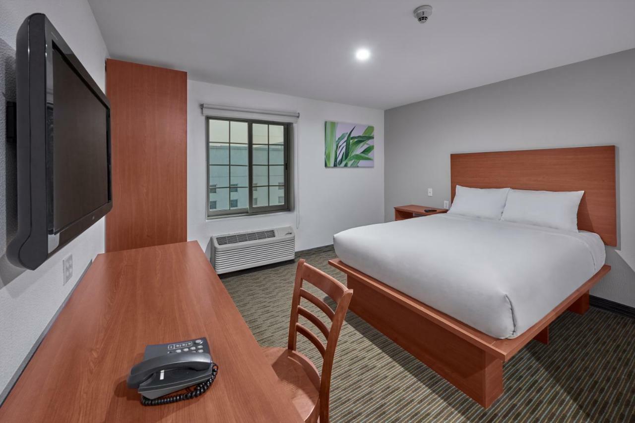 Apodaca Extended Suites Monterrey Aeropuerto מראה חיצוני תמונה